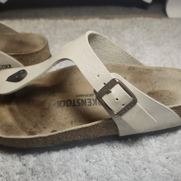 Birkenstock Gold/Tan Size 39 - Picture 5 of 9